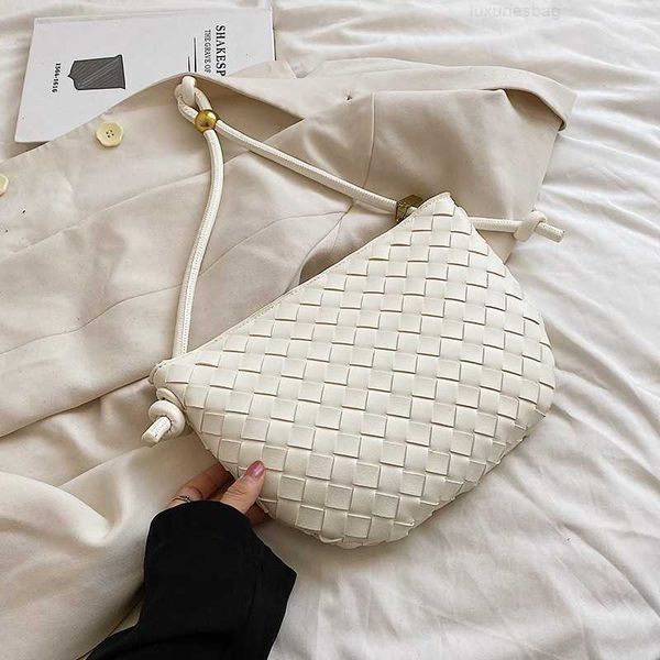 botega venates jodie mini teen intrecciato pouch small design small for women's fashion shoulder texture woven ins bucket bag 7kvt
botega venates jodie mini teen intrecciato pouch small design small for women's fashion shoulder texture woven ins bucket bag 7kvt