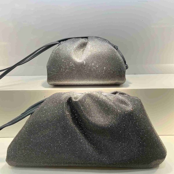 botega venates jodie mini teen intrecciato pouch autumn crystal diamond cloud commuter pleated clip versatile fashion one shoulder oblique s
botega venates jodie mini teen intrecciato pouch autumn crystal diamond cloud commuter pleated clip versatile fashion one shoulder oblique s