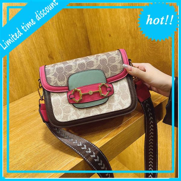 fashion luxury designer bag tofu small square bag 2023 new versatile high grade crossbody shoulder live broadcast women's party clutch
fashion luxury designer bag tofu small square bag 2023 new versatile high grade crossbody shoulder live broadcast women's party clutch