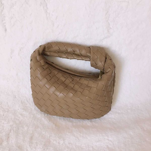 botega venates jodie mini teen intrecciato pouch french minority portable cloud horn fashion texture versatile woven women's bag ejkz
botega venates jodie mini teen intrecciato pouch french minority portable cloud horn fashion texture versatile woven women's bag ejkz