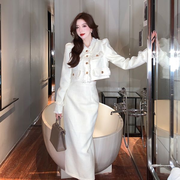 two piece dress fall skirt suit 2023 french style socialite graceful and fashionable niche short coat 230323, White
two piece dress fall skirt suit 2023 french style socialite graceful and fashionable niche short coat 230323, White
