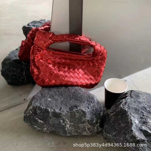 botega venates jodie mini teen intrecciato pouch handwoven underarm made of metal material small candy colored cloud bag 0g3f
botega venates jodie mini teen intrecciato pouch handwoven underarm made of metal material small candy colored cloud bag 0g3f