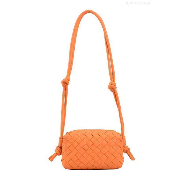 botega venates jodie mini teen intrecciato pouch woven small square women's ahigo same single shoulder candy color underarm bag women f
botega venates jodie mini teen intrecciato pouch woven small square women's ahigo same single shoulder candy color underarm bag women f