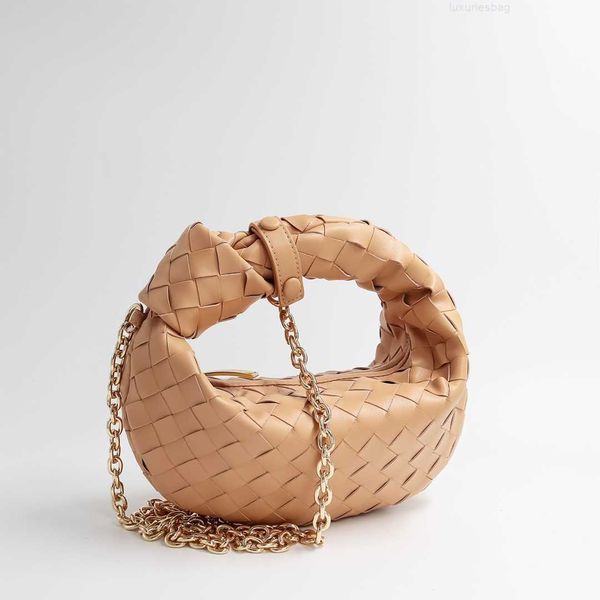 botega venates jodie mini teen intrecciato pouch genuine leather fashion handwoven handheld women's one shoulder crossbody chain bag wo
botega venates jodie mini teen intrecciato pouch genuine leather fashion handwoven handheld women's one shoulder crossbody chain bag wo