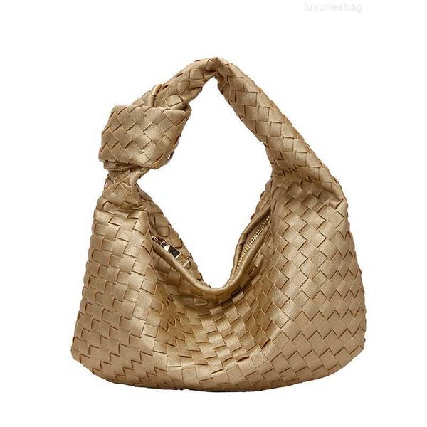 botega venates jodie mini teen intrecciato pouch woven cow horn springsummer ruffled dumpling bun underarm single shoulder crossbody bag ny2
botega venates jodie mini teen intrecciato pouch woven cow horn springsummer ruffled dumpling bun underarm single shoulder crossbody bag ny2