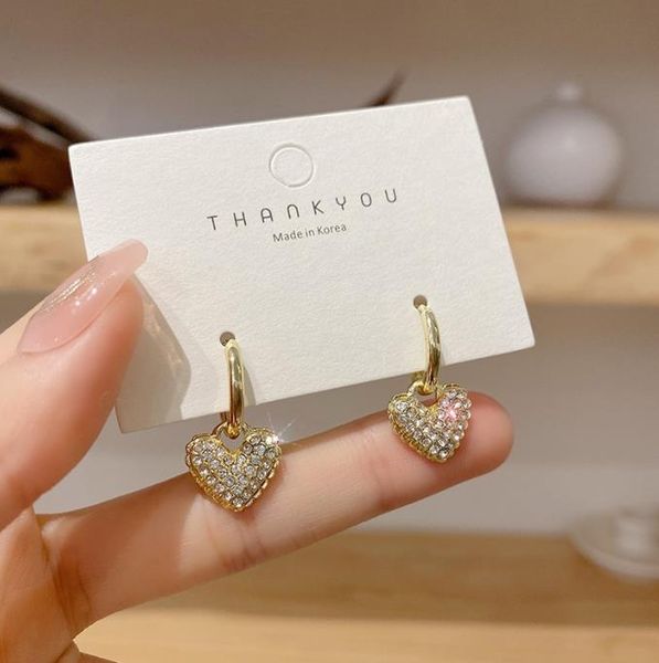 luxury classic new popular earrings classic diamond-studded heart stud earrings beautiful earrings women wedding jewelry earrings gift, Golden;silver
luxury classic new popular earrings classic diamond-studded heart stud earrings beautiful earrings women wedding jewelry earrings gift, Golden;silver