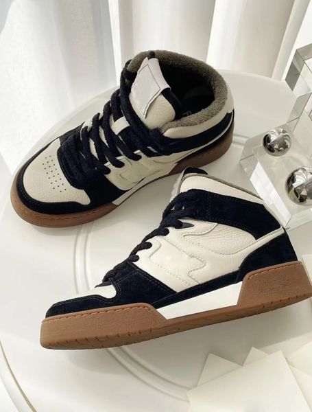 Designer Match High Top sneakers Womens Mens shoes Suede Panels Rubber Sole Men Comfort Outdoor Trainers EU35-44
Designer Match High Top sneakers Womens Mens shoes Suede Panels Rubber Sole Men Comfort Outdoor Trainers EU35-44