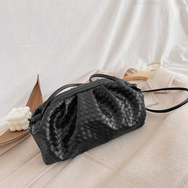 botega venates jodie mini teen intrecciato pouch woven net red cloud small foreign style women's bag fashion version one shoulder messe
botega venates jodie mini teen intrecciato pouch woven net red cloud small foreign style women's bag fashion version one shoulder messe