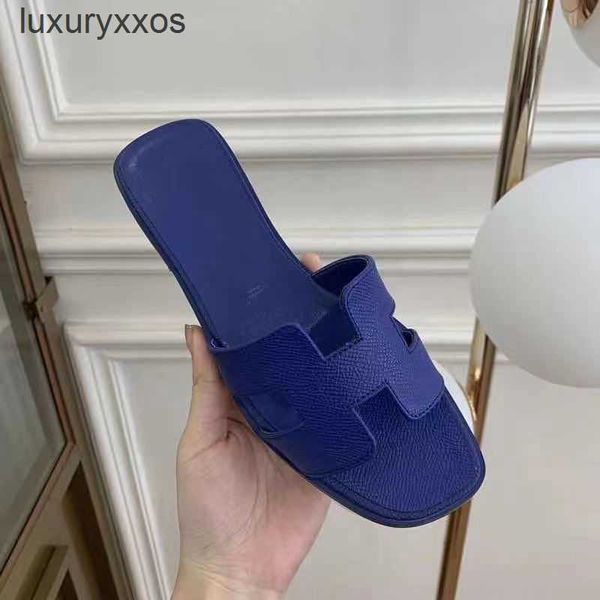 designer orans beach shoe female slipper diamond versatile sandals style fashion high version flat leather beach female g45c
designer orans beach shoe female slipper diamond versatile sandals style fashion high version flat leather beach female g45c