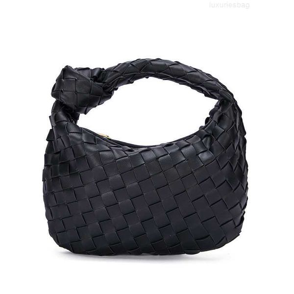 botega venates jodie mini teen intrecciato pouch hand woven handheld cloud fashion women's small messenger bag single shoulder bag e44o
botega venates jodie mini teen intrecciato pouch hand woven handheld cloud fashion women's small messenger bag single shoulder bag e44o