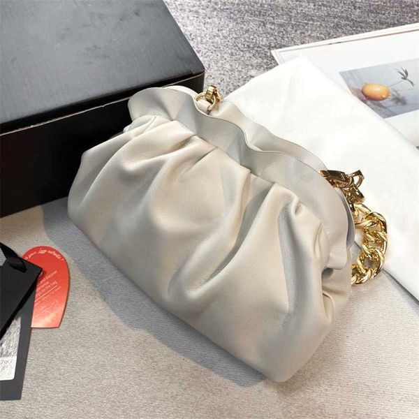 botega venates jodie mini teen intrecciato pouch swallow style one shoulder cloud fold messenger dumpling women's bow handle bag plain
botega venates jodie mini teen intrecciato pouch swallow style one shoulder cloud fold messenger dumpling women's bow handle bag plain