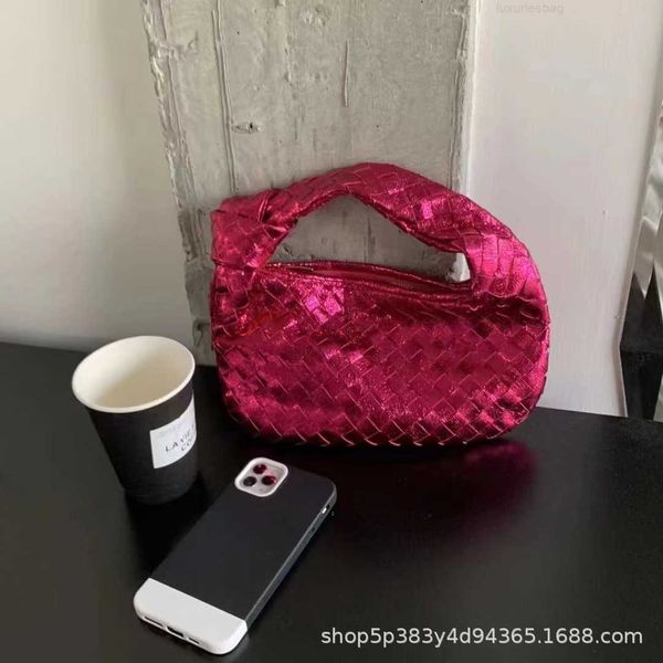 botega venates jodie mini teen intrecciato pouch handwoven underarm made of metal material small candy colored cloud bag ku7i
botega venates jodie mini teen intrecciato pouch handwoven underarm made of metal material small candy colored cloud bag ku7i