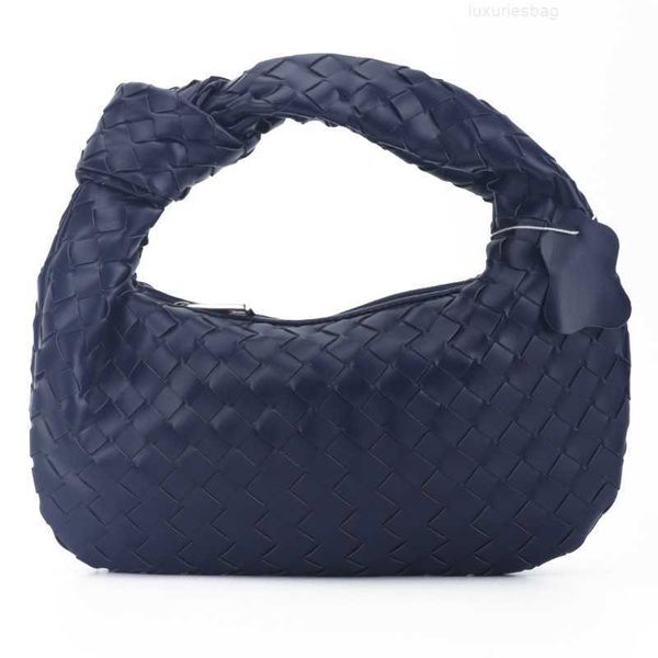 botega venates jodie mini teen intrecciato pouch woven fashion horn knot hand underarm handbag n1pg
botega venates jodie mini teen intrecciato pouch woven fashion horn knot hand underarm handbag n1pg