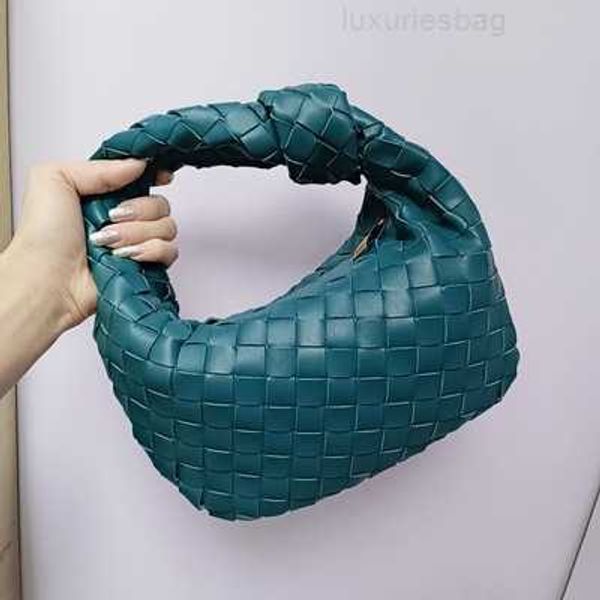 botega venates jodie mini teen intrecciato pouch luxury mini woven knot cow's corner dumplings cloud bag hand held leather armpit bag j
botega venates jodie mini teen intrecciato pouch luxury mini woven knot cow's corner dumplings cloud bag hand held leather armpit bag j