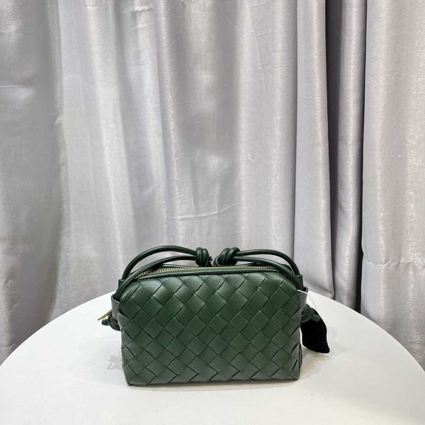 botega venates jodie mini teen intrecciato pouch square woven cloud soft leather dumpling women's fashion single shoulder diagonal cros
botega venates jodie mini teen intrecciato pouch square woven cloud soft leather dumpling women's fashion single shoulder diagonal cros