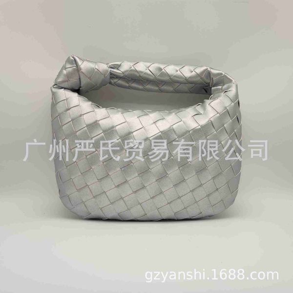 botega venates jodie mini teen intrecciato pouch woven dumpling women's autumn and winter fashion versatile one shoulder crossbody bag
botega venates jodie mini teen intrecciato pouch woven dumpling women's autumn and winter fashion versatile one shoulder crossbody bag