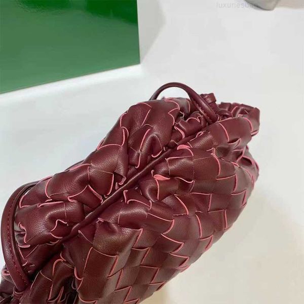 botega venates jodie mini teen intrecciato pouch leather hand woven cloud leather wrinkled dumpling women's bag single shoulder messeng
botega venates jodie mini teen intrecciato pouch leather hand woven cloud leather wrinkled dumpling women's bag single shoulder messeng
