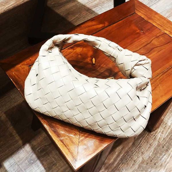 botega venates jodie mini teen intrecciato pouch early spring net red handheld horn cloud fashion versatile woven women's cow leather h
botega venates jodie mini teen intrecciato pouch early spring net red handheld horn cloud fashion versatile woven women's cow leather h