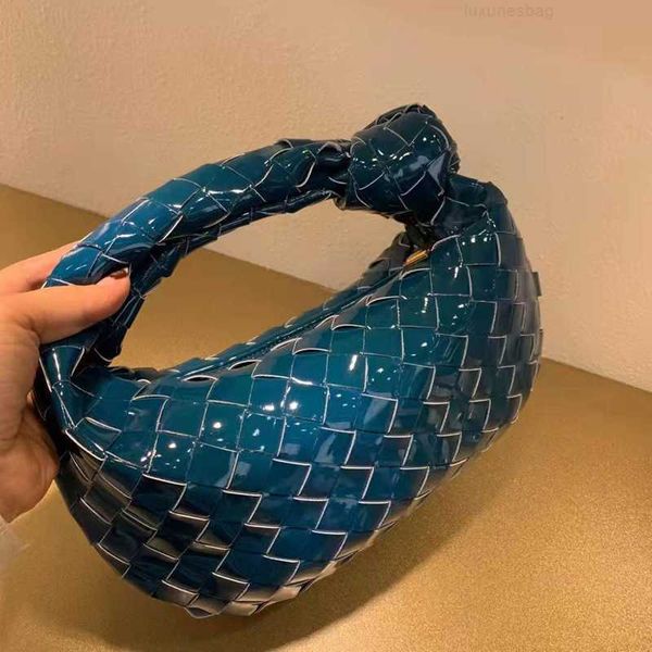 botega venates jodie mini teen intrecciato pouch hand woven dumpling jodie knot wrinkled cloud patent leather minority design handbag 0gnh
botega venates jodie mini teen intrecciato pouch hand woven dumpling jodie knot wrinkled cloud patent leather minority design handbag 0gnh
