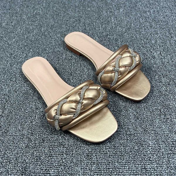 slippers summer women slippers fashion woven laides shoes flat soft bottom outer wear plus size women slides with rhinestones footwear g2303, Black
slippers summer women slippers fashion woven laides shoes flat soft bottom outer wear plus size women slides with rhinestones footwear g2303, Black