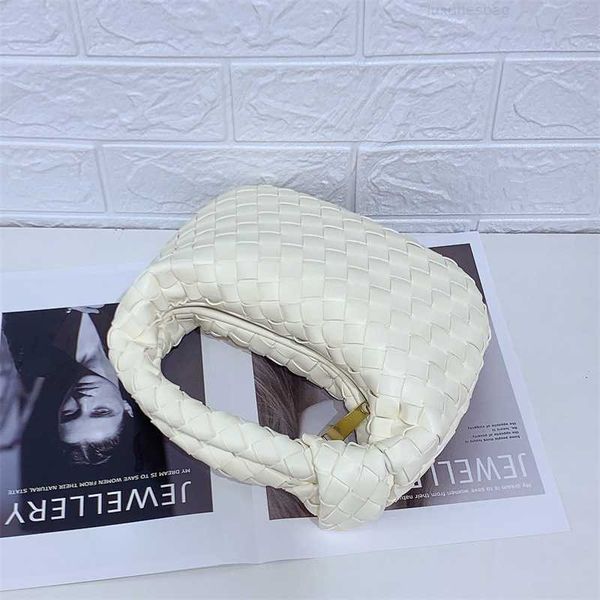 botega venates jodie mini teen intrecciato pouch woven oxhorn knotted fashion handbag 3k92
botega venates jodie mini teen intrecciato pouch woven oxhorn knotted fashion handbag 3k92