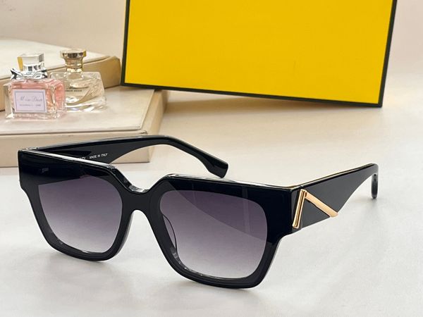sunglasses for men and women summer 054v1 designers style anti-ultraviolet retro eyewear full frame random box, White;black
sunglasses for men and women summer 054v1 designers style anti-ultraviolet retro eyewear full frame random box, White;black