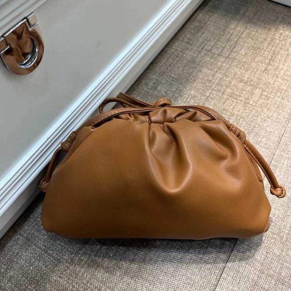 purse venetas designer pouch womens bag bags botegas luxury intrecciato dumpling net red same style hand versatile one shoulder messenger ti
purse venetas designer pouch womens bag bags botegas luxury intrecciato dumpling net red same style hand versatile one shoulder messenger ti