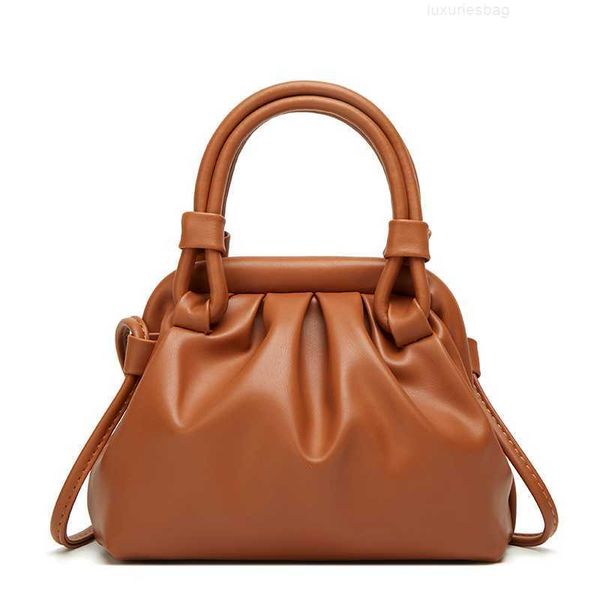 botega venates jodie mini teen intrecciato pouch guangzhou women's pleated handheld cloud fashion simple versatile one shoulder oblique
botega venates jodie mini teen intrecciato pouch guangzhou women's pleated handheld cloud fashion simple versatile one shoulder oblique