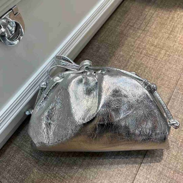botega venates jodie mini teen intrecciato pouch dumpling net red same style hand cloud versatile leather women's bag one shoulder mess
botega venates jodie mini teen intrecciato pouch dumpling net red same style hand cloud versatile leather women's bag one shoulder mess