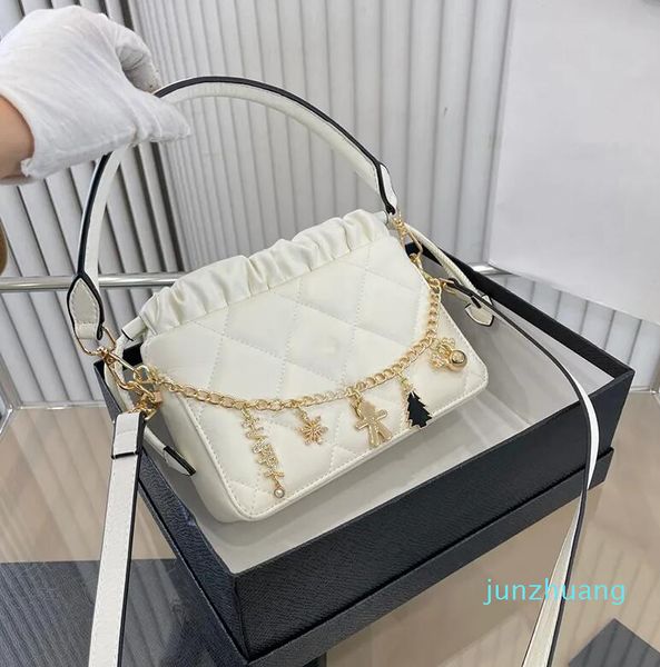 luxury handbag brand designer water ripple shoulder bags womens classical crossbody bag fashion chain banquet shopping wedding leisure busin
luxury handbag brand designer water ripple shoulder bags womens classical crossbody bag fashion chain banquet shopping wedding leisure busin