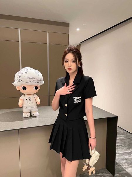suit tracksuit cell line sports wear leisure casual fashion luxury brand summer style triumphal arch embroidered short coat pleated ski iro2, Gray
suit tracksuit cell line sports wear leisure casual fashion luxury brand summer style triumphal arch embroidered short coat pleated ski iro2, Gray
