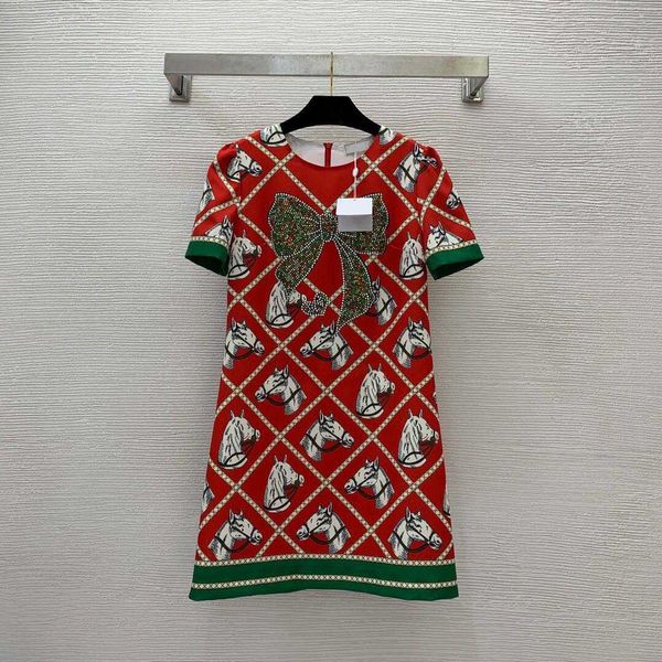 new ladies dresses shirts bow heavy work ironing horsehead printing a-word version thin round neck short sleeve designer long dress brand lo, Black;gray
new ladies dresses shirts bow heavy work ironing horsehead printing a-word version thin round neck short sleeve designer long dress brand lo, Black;gray
