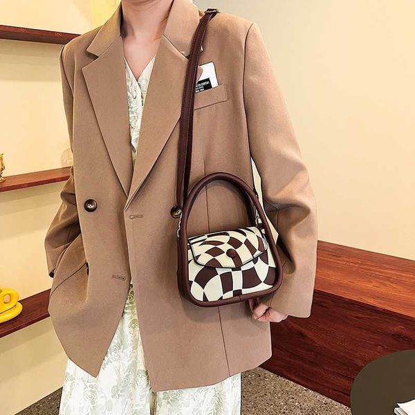 pu ladies women jiomay shipping 2023 fashion small leather shoulder bags handbag casual for twisted plaid printing flap bag
pu ladies women jiomay shipping 2023 fashion small leather shoulder bags handbag casual for twisted plaid printing flap bag
