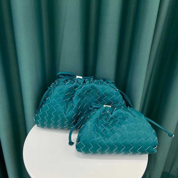 womens botegas purse pouch designer bags venetas bag luxury intrecciato woven soft skin dumpling trend shoulder diagonal cross hand small 8e
womens botegas purse pouch designer bags venetas bag luxury intrecciato woven soft skin dumpling trend shoulder diagonal cross hand small 8e