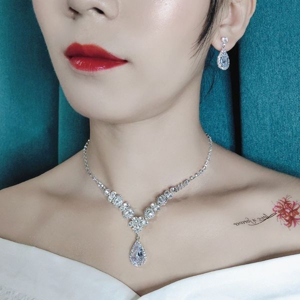 12sets necklace earring bracelet suit inlaid zircon rhinestone crystal twinkle bridal decorate adjeustable length necklace non fading women, Silver
12sets necklace earring bracelet suit inlaid zircon rhinestone crystal twinkle bridal decorate adjeustable length necklace non fading women, Silver