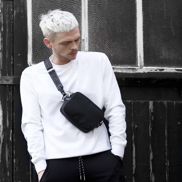 fannypack waist bag man mini chest bag fanny pack designer bag women small bags black belt 25s
fannypack waist bag man mini chest bag fanny pack designer bag women small bags black belt 25s