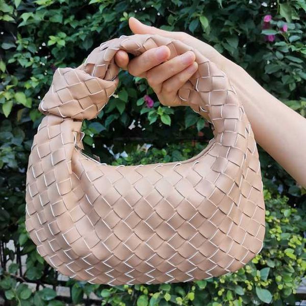 botega venates jodie mini teen intrecciato pouch hand luxury woven highcapacity shoulder women's pu knotting bag pv8z
botega venates jodie mini teen intrecciato pouch hand luxury woven highcapacity shoulder women's pu knotting bag pv8z