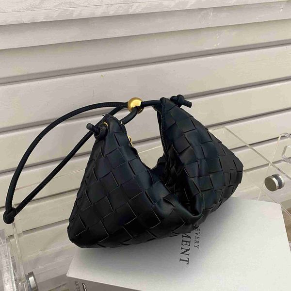 botega venates jodie mini teen intrecciato pouch small golden ball woven single shoulder underarm fashion trend dumpling women's hand b
botega venates jodie mini teen intrecciato pouch small golden ball woven single shoulder underarm fashion trend dumpling women's hand b