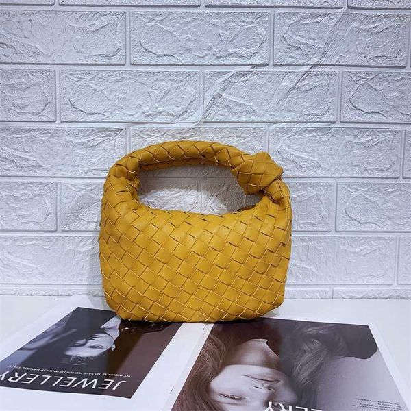botega venates jodie mini teen intrecciato pouch woven hand underarm woven bag n5x9
botega venates jodie mini teen intrecciato pouch woven hand underarm woven bag n5x9