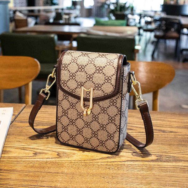 purses printed shoulder messenger bag new women's single shoulder long mobile phone small square bag
purses printed shoulder messenger bag new women's single shoulder long mobile phone small square bag