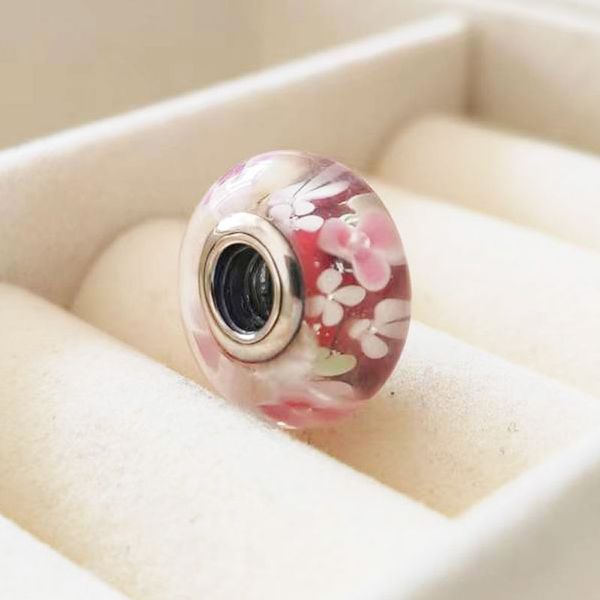 2pcs 925 sterling silver glass murano spring blossom beads fit pandora charm jewelry bracelets & necklaces, Crystal
2pcs 925 sterling silver glass murano spring blossom beads fit pandora charm jewelry bracelets & necklaces, Crystal