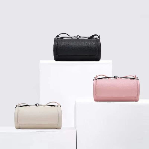 jaquemus bags quality women handbags cross body bags jac designer circle hand design high-grade texture single shoulders
jaquemus bags quality women handbags cross body bags jac designer circle hand design high-grade texture single shoulders