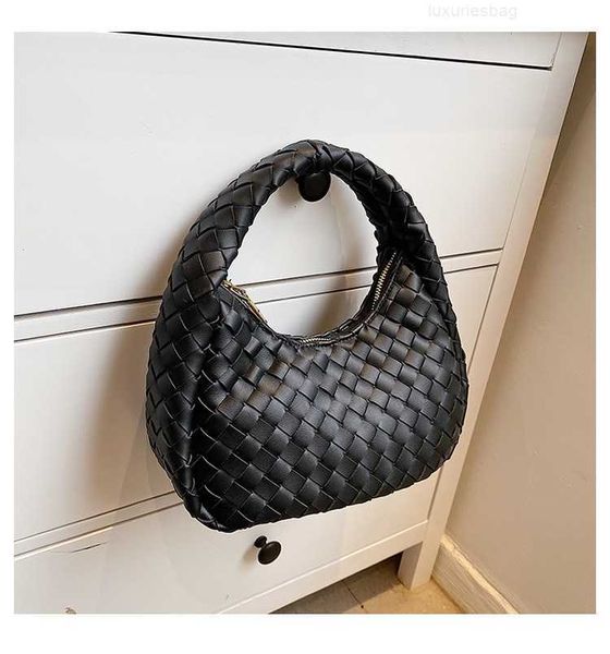 botega venates jodie mini teen intrecciato pouch net red hand woven fashion handbag cow horn handle underarm bag 2kst
botega venates jodie mini teen intrecciato pouch net red hand woven fashion handbag cow horn handle underarm bag 2kst