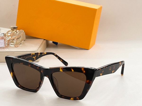 sunglasses for women and men summer 1723 designers style anti-ultraviolet retro plate full frame glasses random box, White;black
sunglasses for women and men summer 1723 designers style anti-ultraviolet retro plate full frame glasses random box, White;black