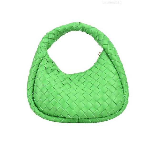 botega venates jodie mini teen intrecciato pouch fashion one shoulder women's bag texture fresh handbag small woven armpit bag p2qr
botega venates jodie mini teen intrecciato pouch fashion one shoulder women's bag texture fresh handbag small woven armpit bag p2qr