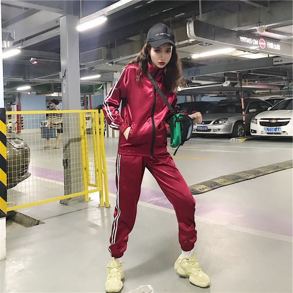 women's two piece pants 2023 spring set green zip up striped tape jacket and drawstring tracksuit women satin streetwear casual 230322, White
women's two piece pants 2023 spring set green zip up striped tape jacket and drawstring tracksuit women satin streetwear casual 230322, White