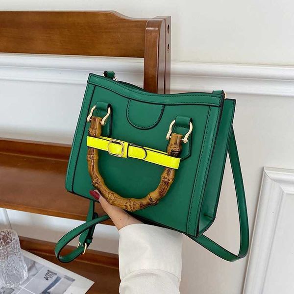 bags 2023 casual women leather handbags fashion brand designers females bamboo square handle crossbody shoulder, Red;black
bags 2023 casual women leather handbags fashion brand designers females bamboo square handle crossbody shoulder, Red;black