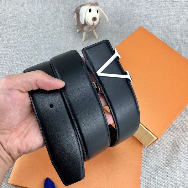 fashion casual men designers belts genuine leather classic letter smooth buckle womens mens belt width 3.8cm with box, Black;brown
fashion casual men designers belts genuine leather classic letter smooth buckle womens mens belt width 3.8cm with box, Black;brown