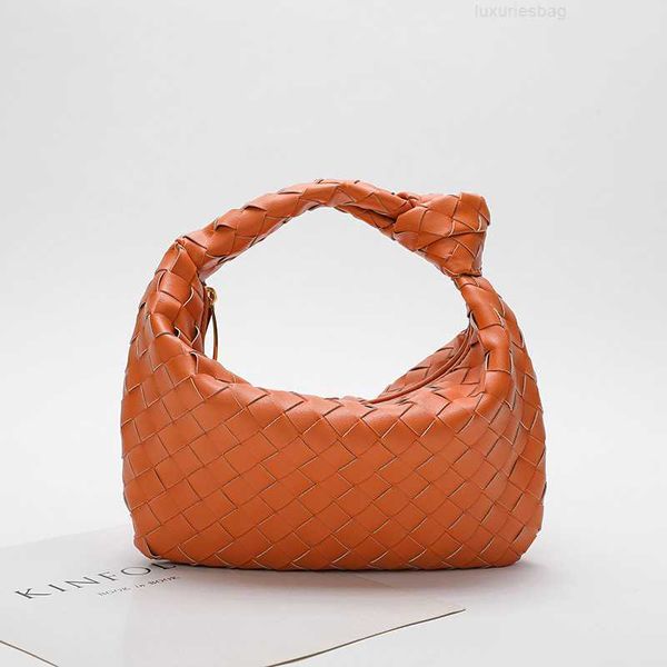 botega venates jodie teen intrecciato pouch mini knitting knotting ox horn dumpling cloud hand leather armpit bag women s1xs
botega venates jodie teen intrecciato pouch mini knitting knotting ox horn dumpling cloud hand leather armpit bag women s1xs