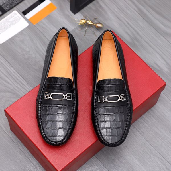 2023 new men's designer dress shoes genuine leather slip on casual loafers men fashion brand wedding business party flats size 38-44, Black
2023 new men's designer dress shoes genuine leather slip on casual loafers men fashion brand wedding business party flats size 38-44, Black